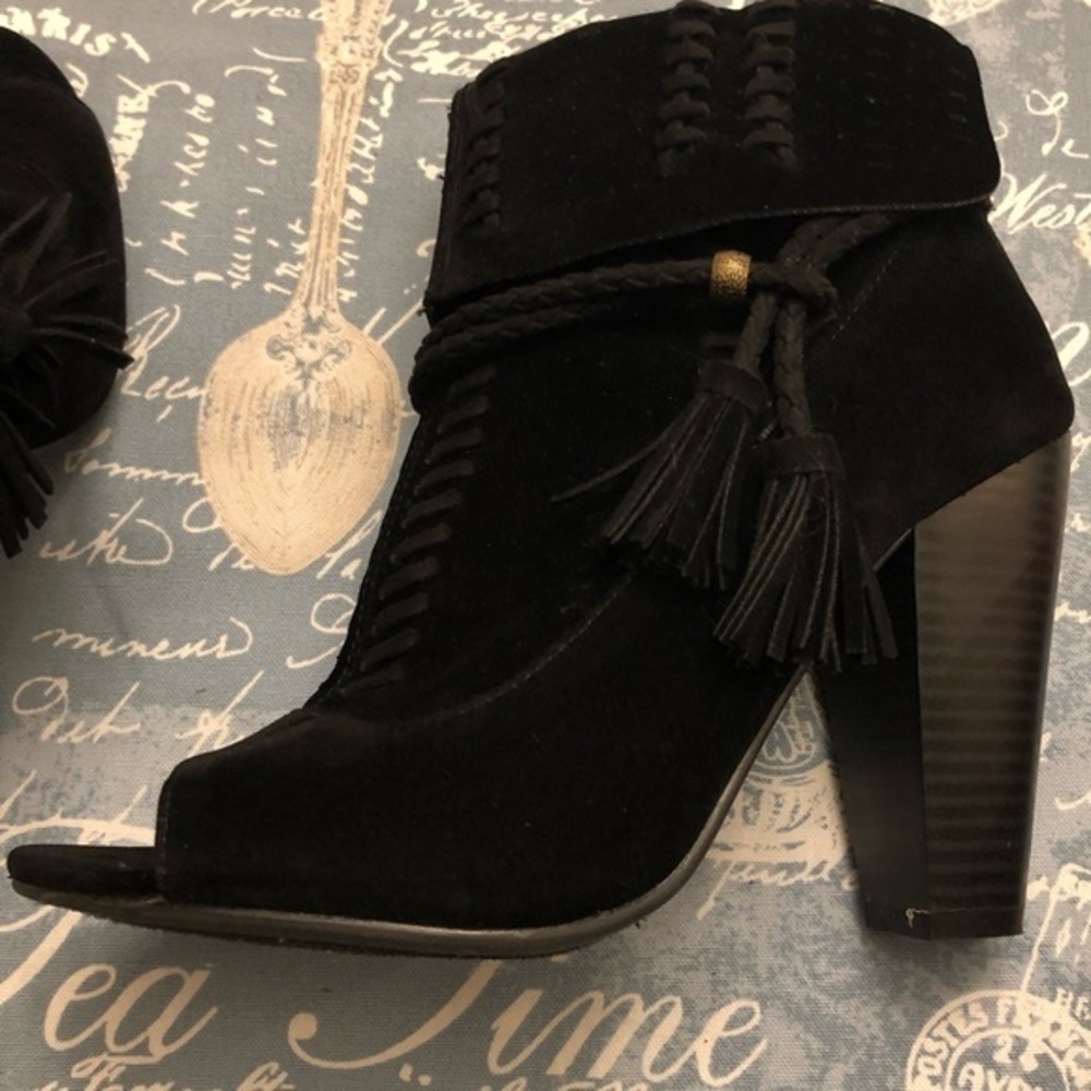 Bamboo open toe size 7.5 heel with tassels shoe - Picture 3 of 5